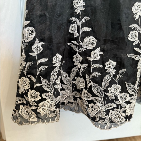 Jovani Black Corset Gown sz 8 Strapless Rose Embroidery Goth Coquette Prom Dress - Picture 2 of 8